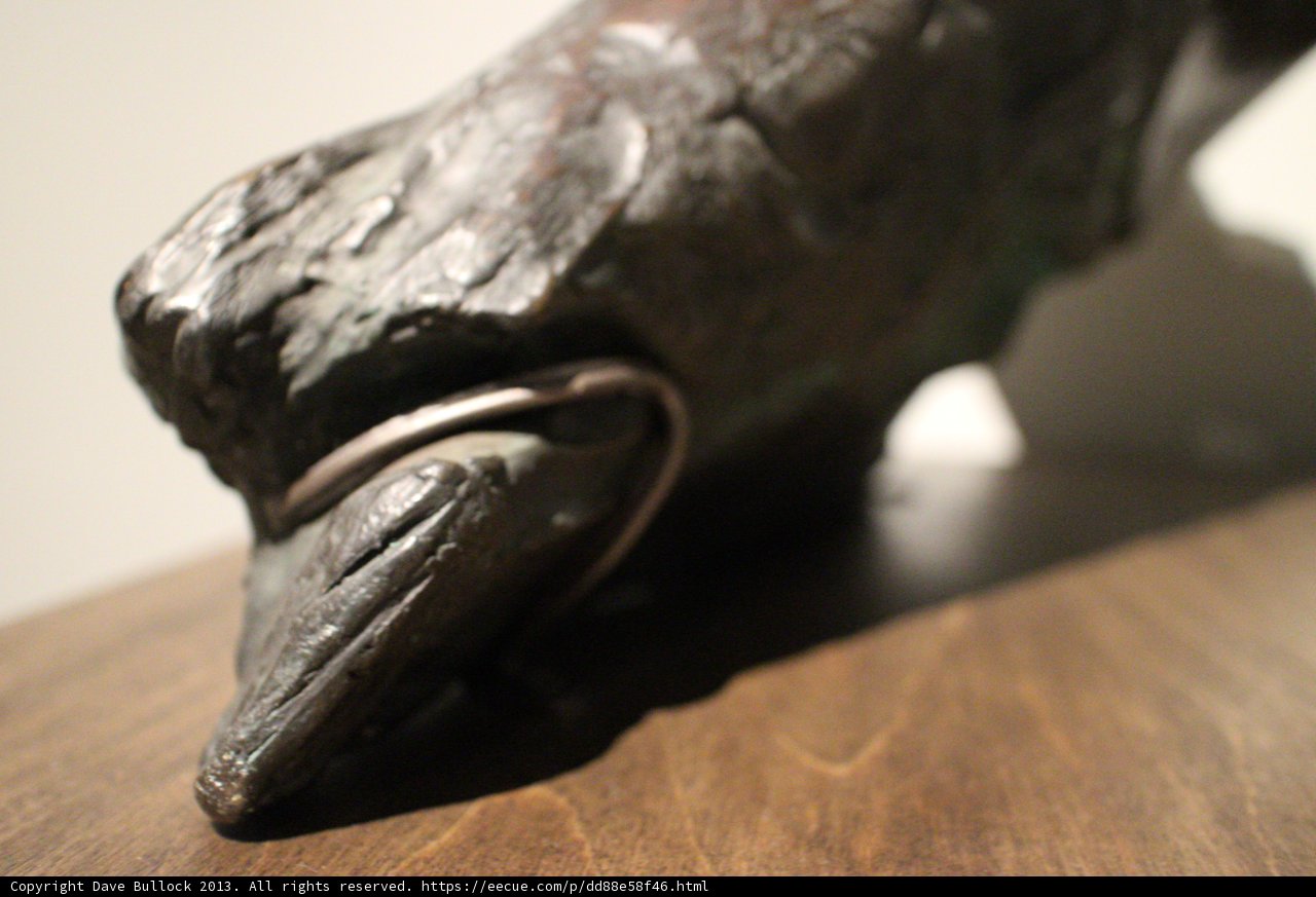 Bronze Bird with Claws and Ring