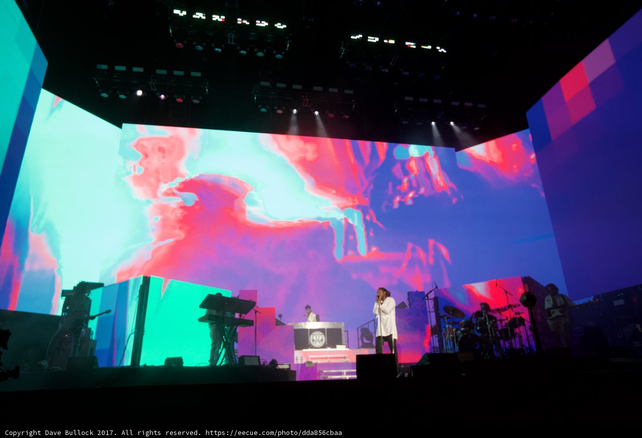 The Vibrant Stage