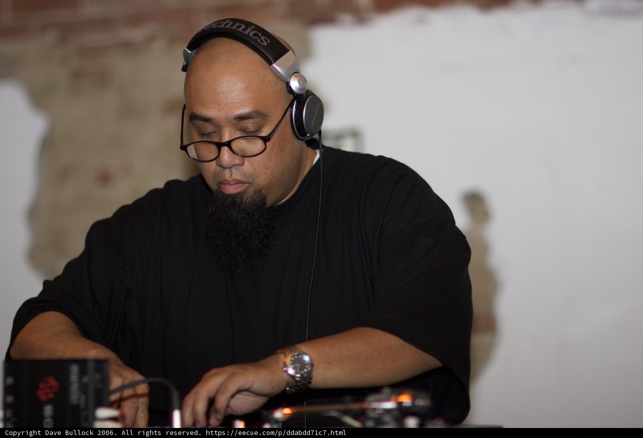 DJ Rhettmatic spinning records