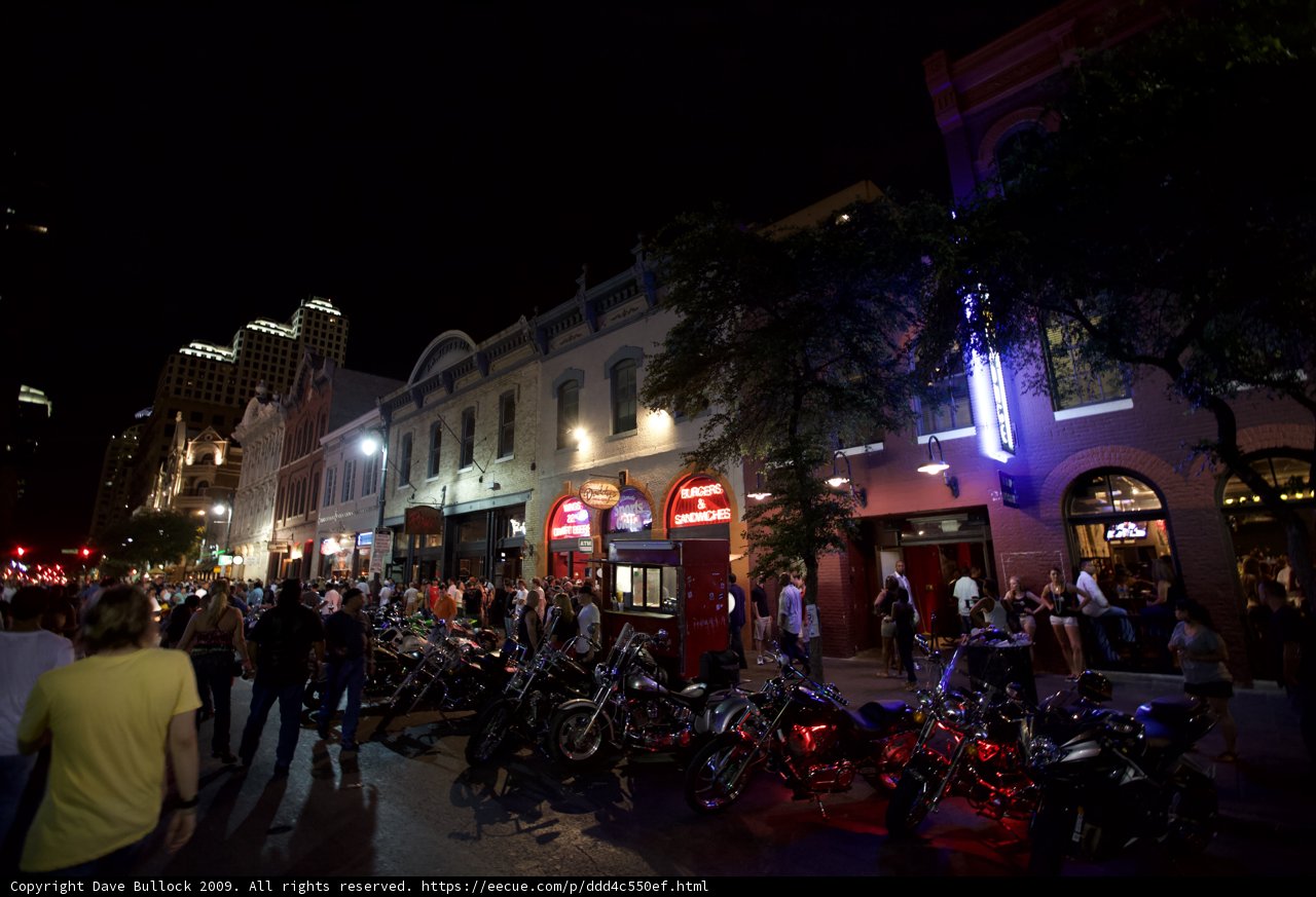 Night Life in Austin's Metropolis