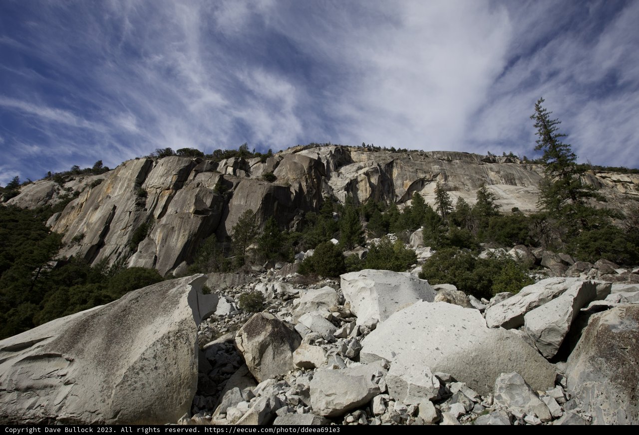 Enthralling Landscape of Yosemite: Rocky Peak Amidst Wilderness
