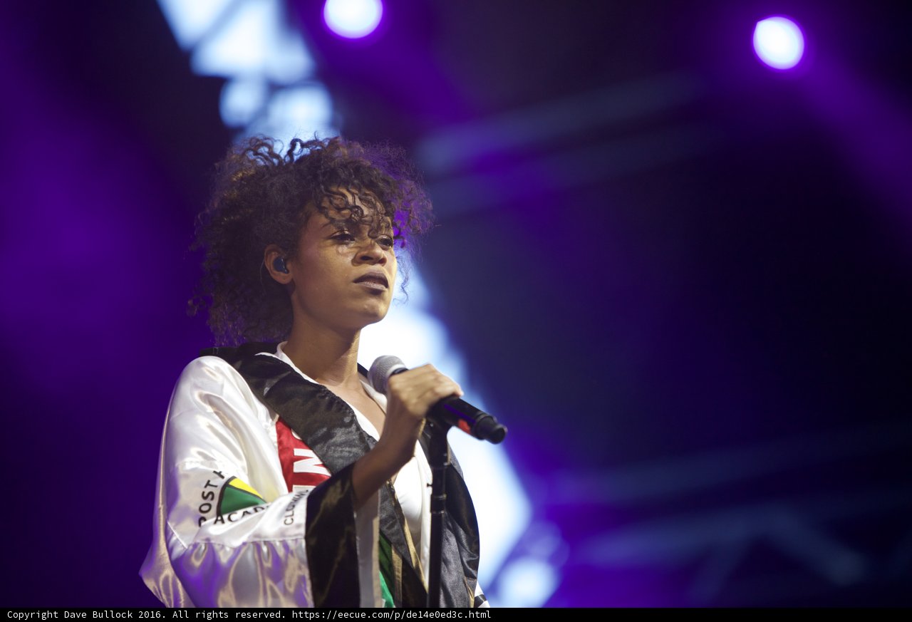 Solo Performance in the Spotlight