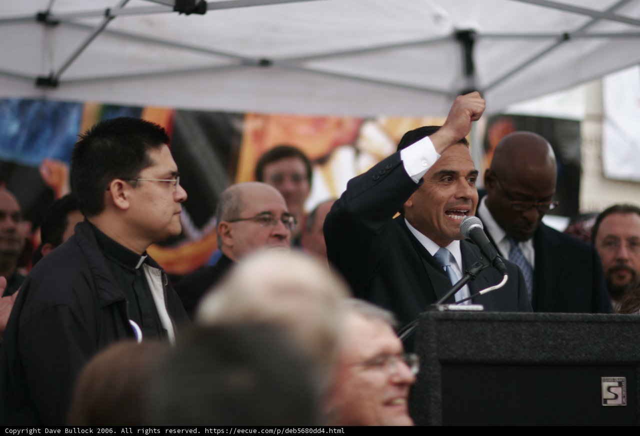 Antonio Villaraigosa Addresses the Crowd