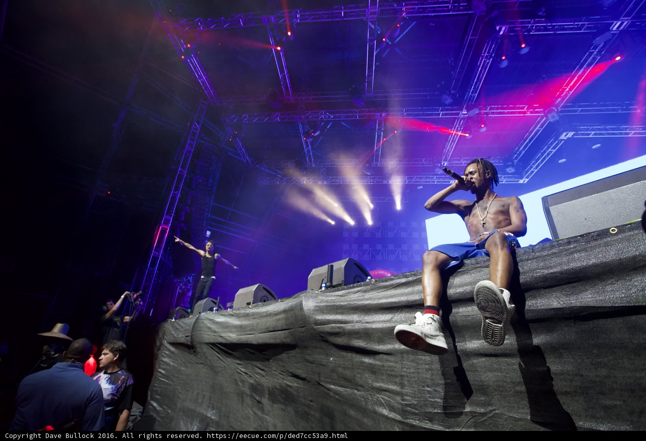 Chill on Stage