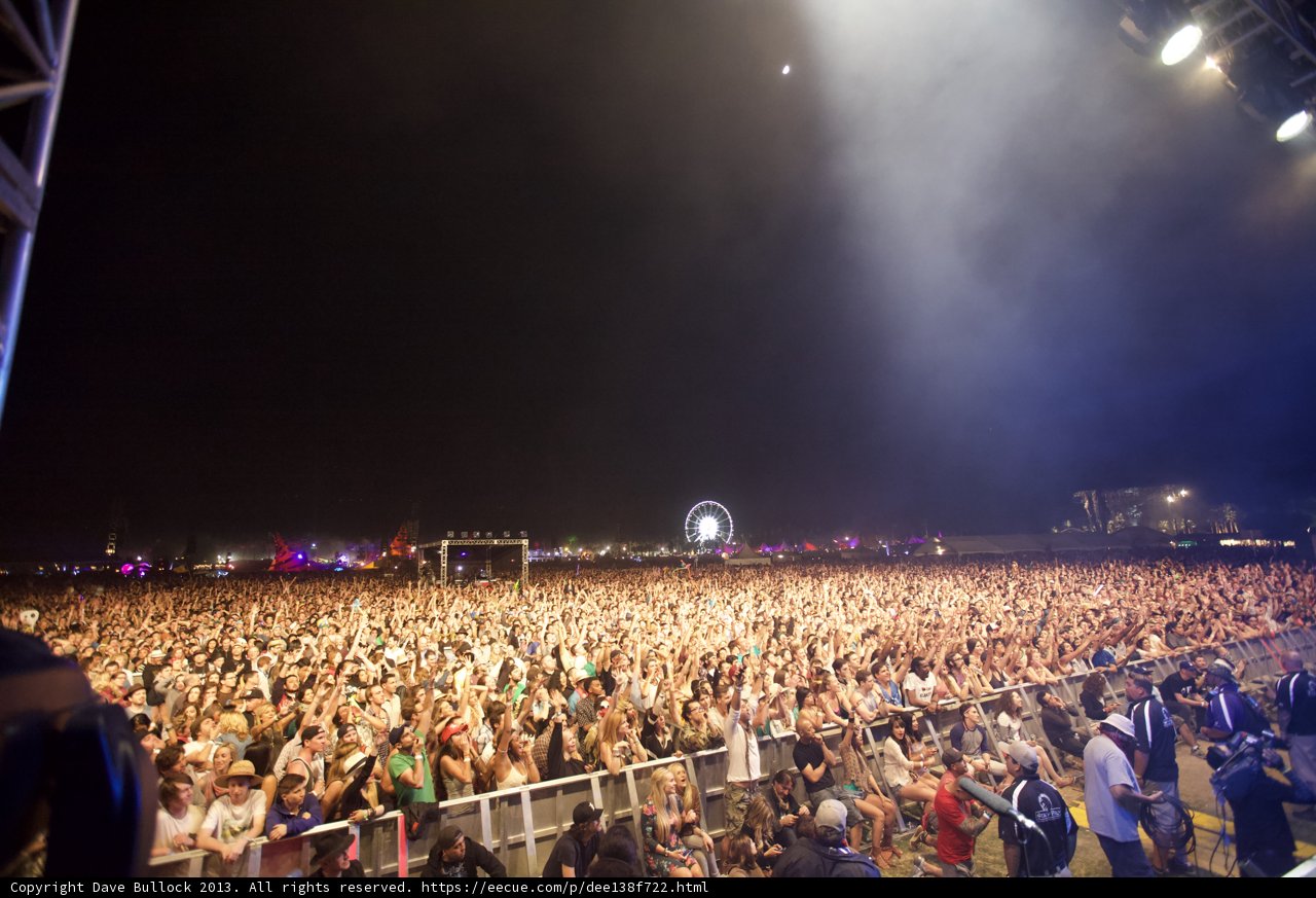 Lights on the Crowd