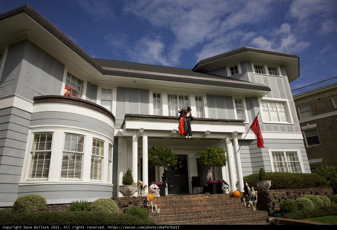 Elegant San Franciscan Abode under a Cloudy Sky