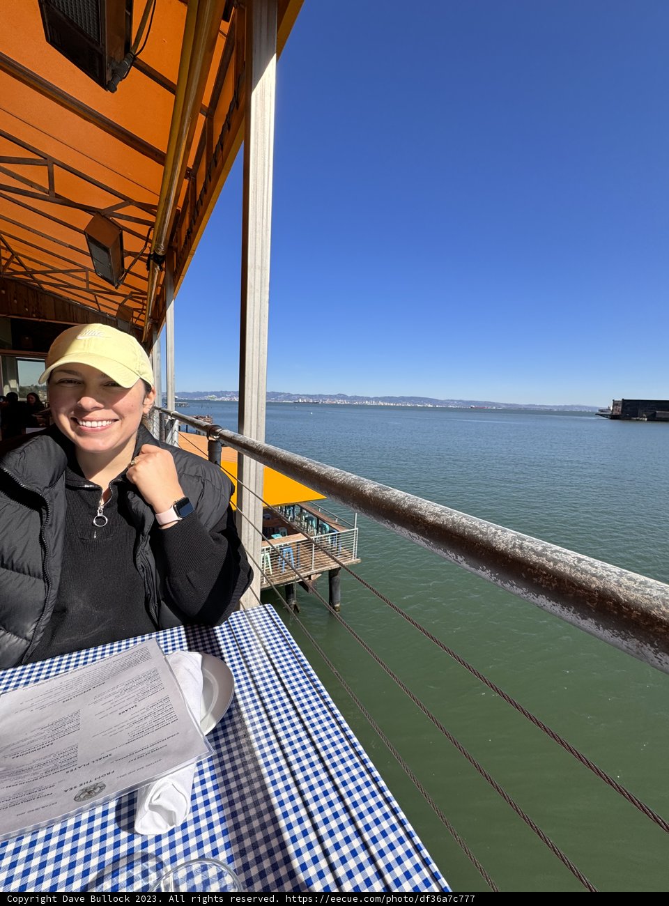 Sea-Side Serenity: Lunch in the Bay