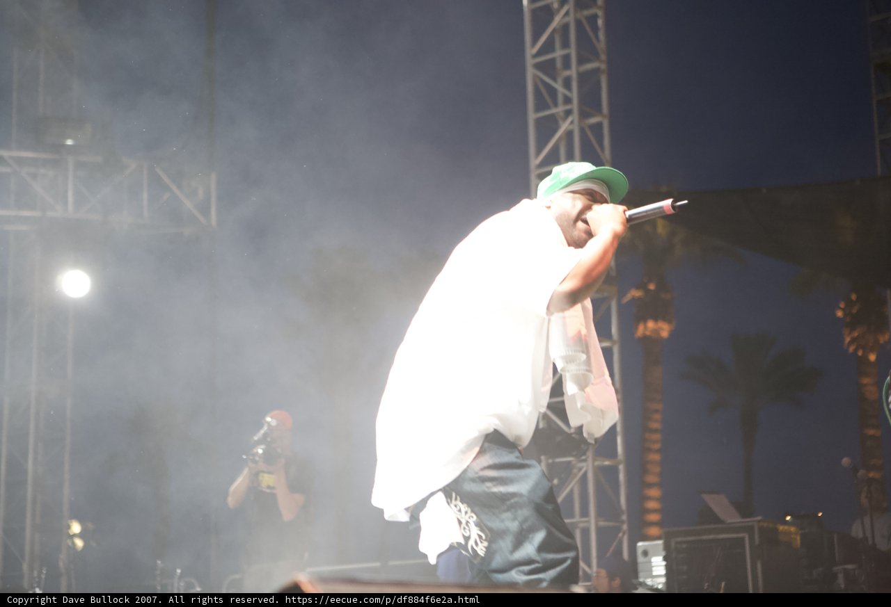 Spotlight on the Solo Entertainer