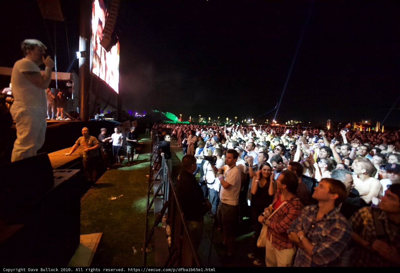 Cochella Concert Crowd Under the Night Sky