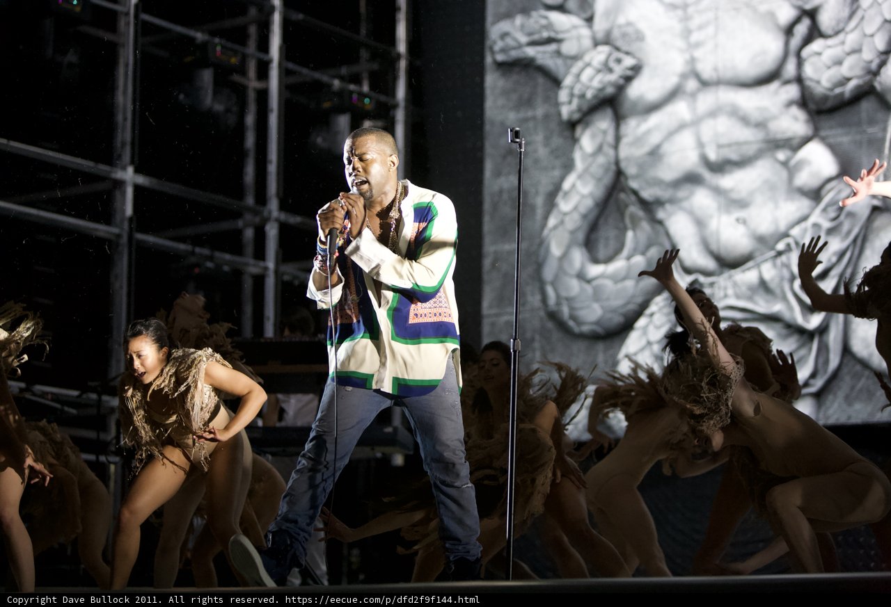 Kanye West Rocks the Stage with Dancers