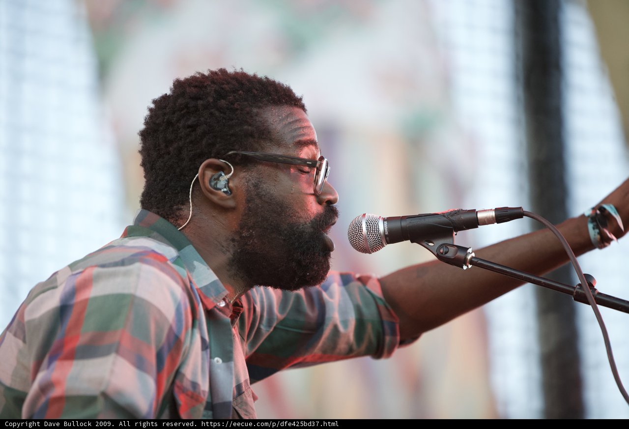 Singing Sensation with Shades