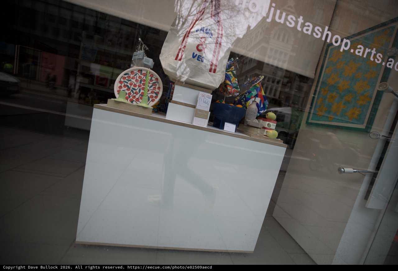 Modern Art Shop Reception Display Window