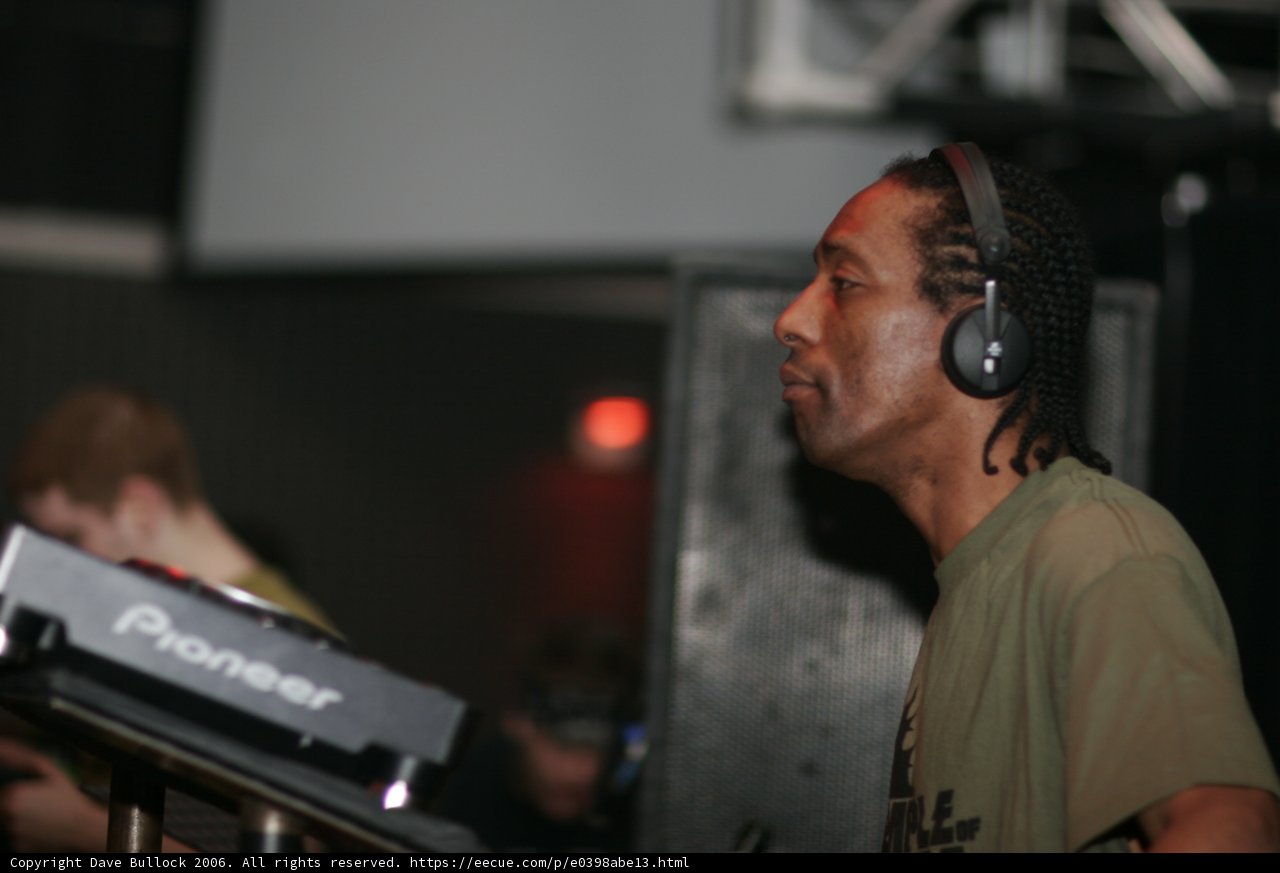 The Deejay Groove