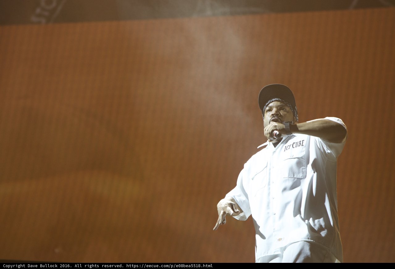 Ice Cube's electrifying solo performance at Coachella