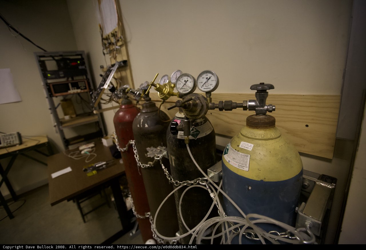 Oxygen Essentials in a High-Tech Lab