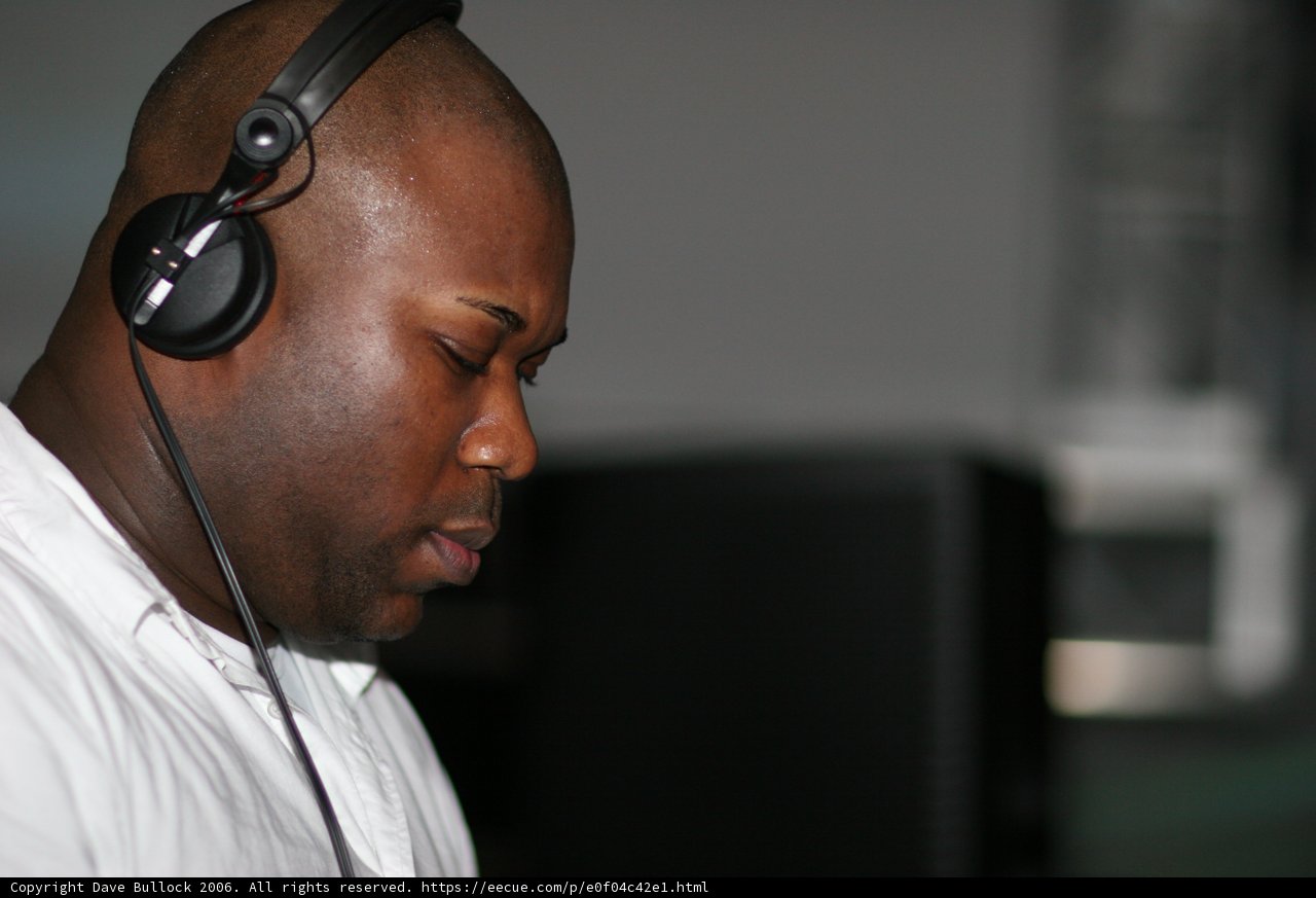 Grooving with Headphones