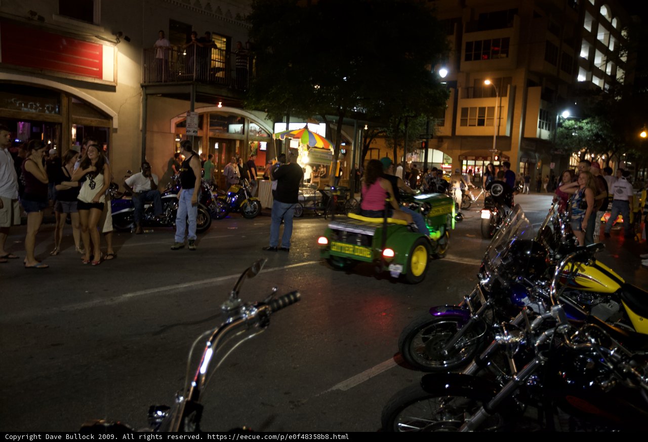 Night Time Crowds in Austin