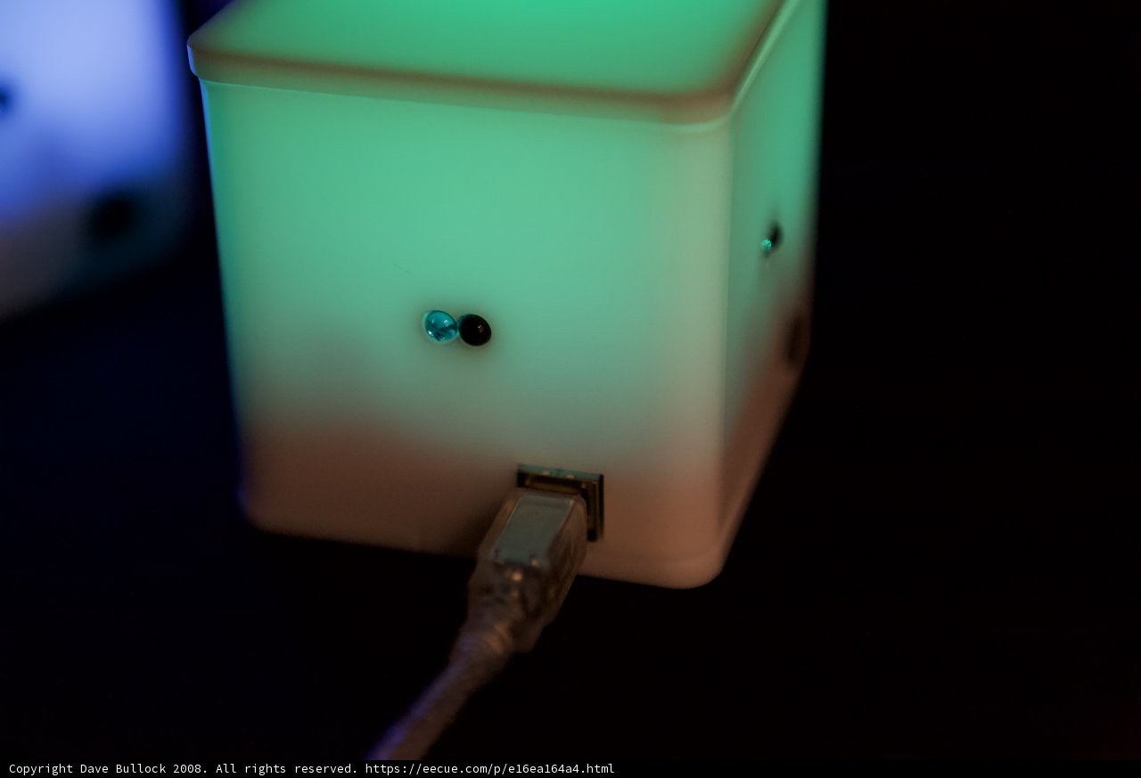 Compact Adapter with Illumination