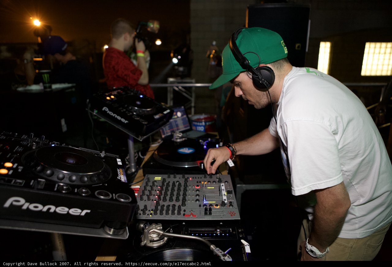 EDC DJ Mixing Magic