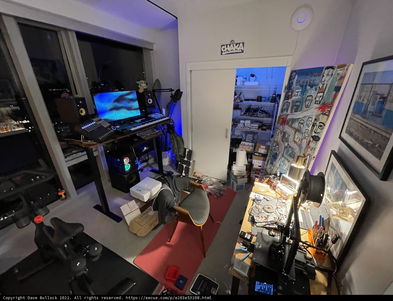 Workstation with Entertainment