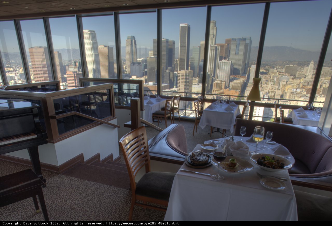 Cityscape Dining