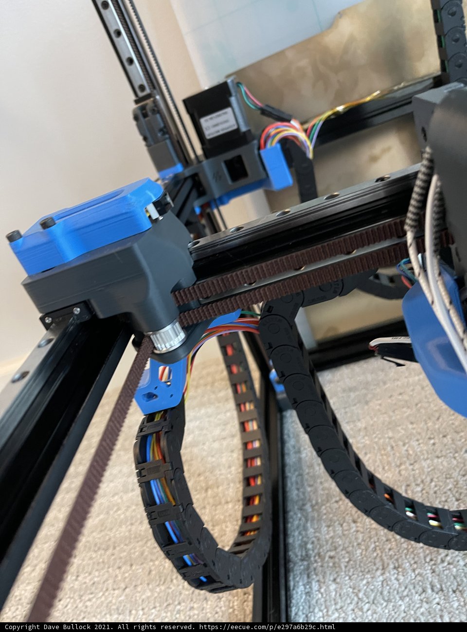 3D Printer with Attached Cable for Enhanced Functionality