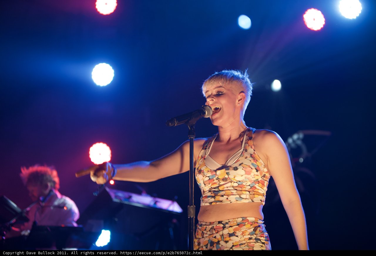 Robyn's Electrifying Solo Performance at Coachella 2011