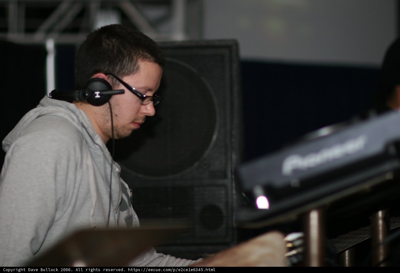DJ Groove in the Mix