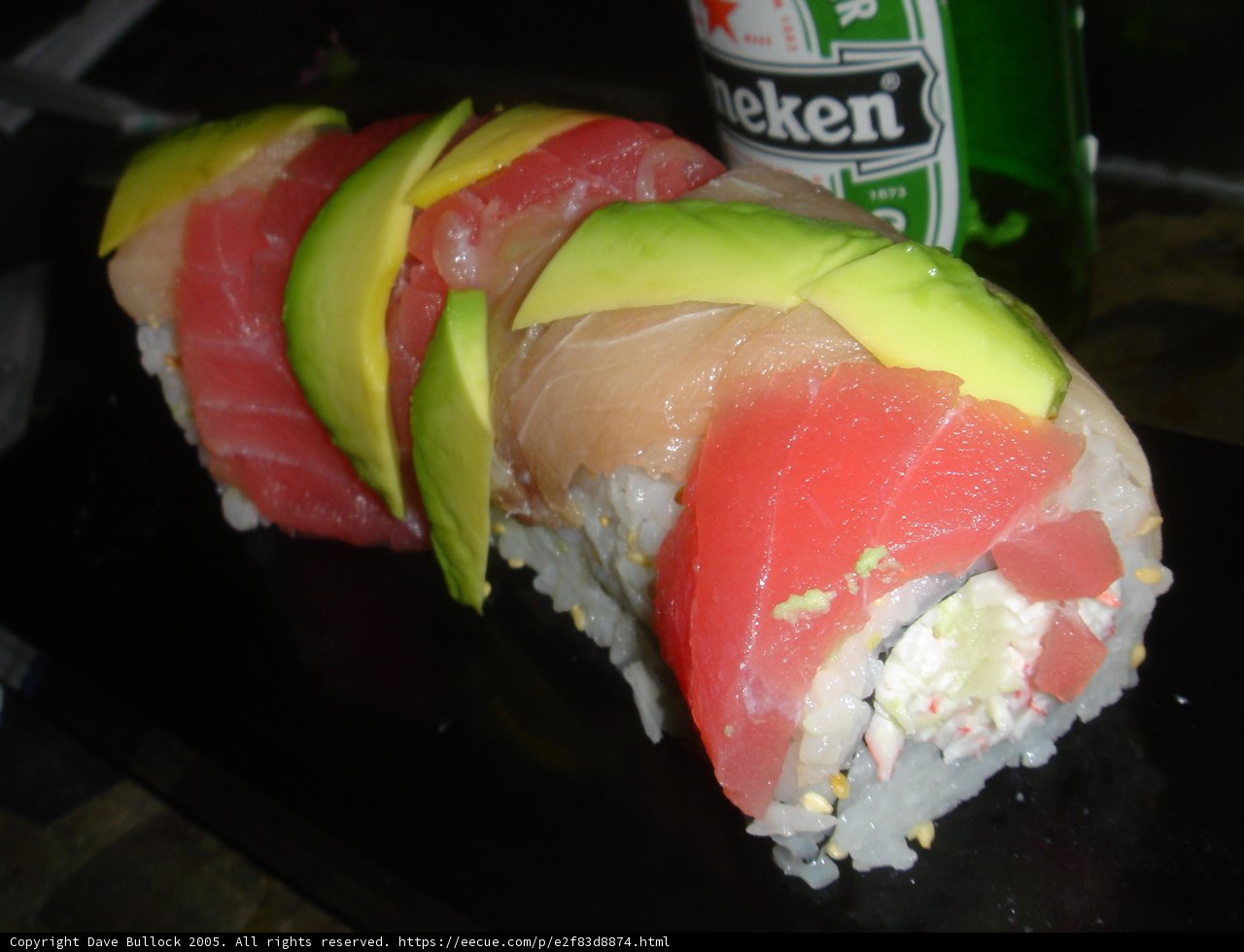 Avocado and Tuna Sushi Roll