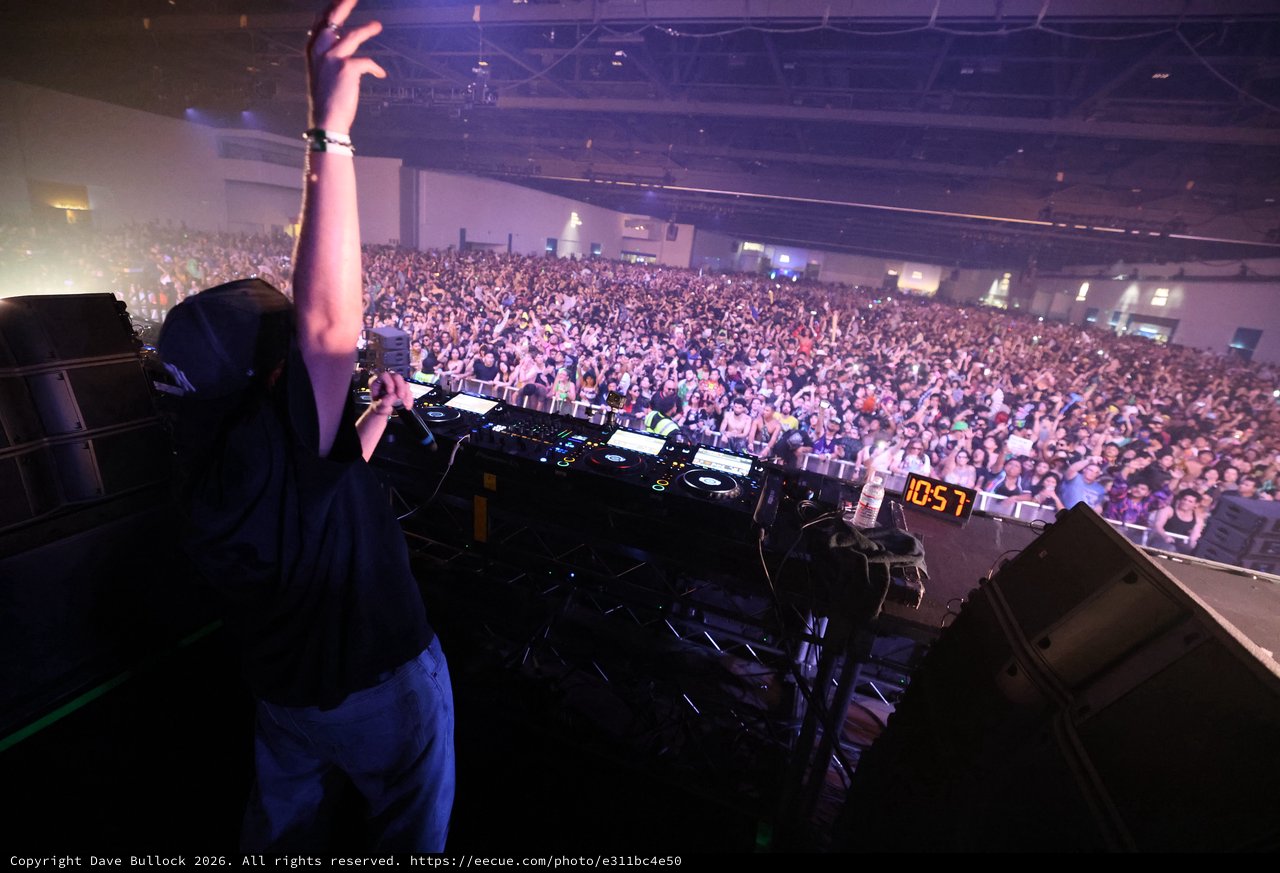 DJ Commands Massive Indoor Festival Crowd at Wobbleland