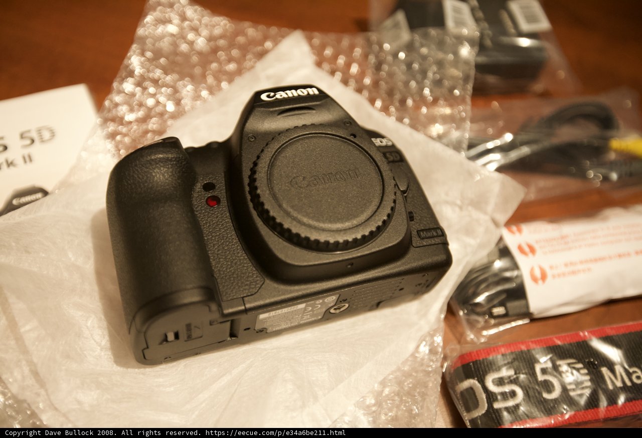 Unboxing the Canon EOS 5D Mark II Camera
