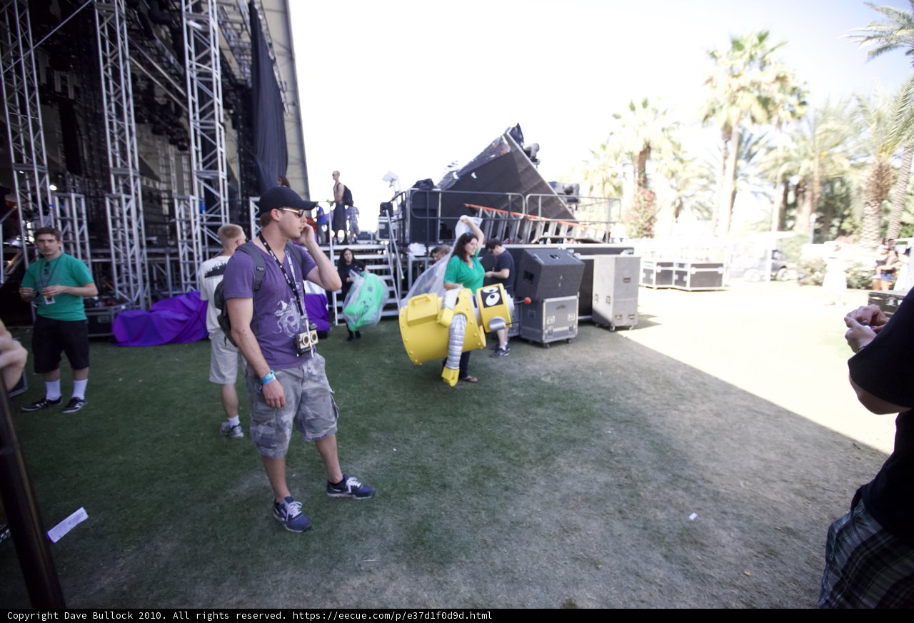 Purple-clad Man Takes the Stage at Cochella Friday 2010