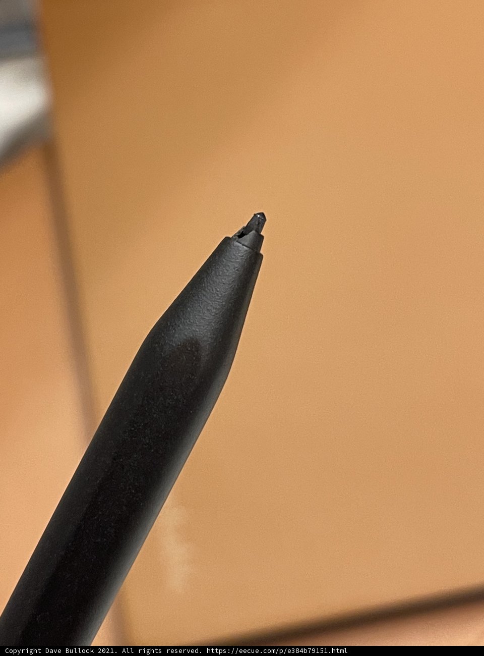 Sleek and Glossy Pen Tip