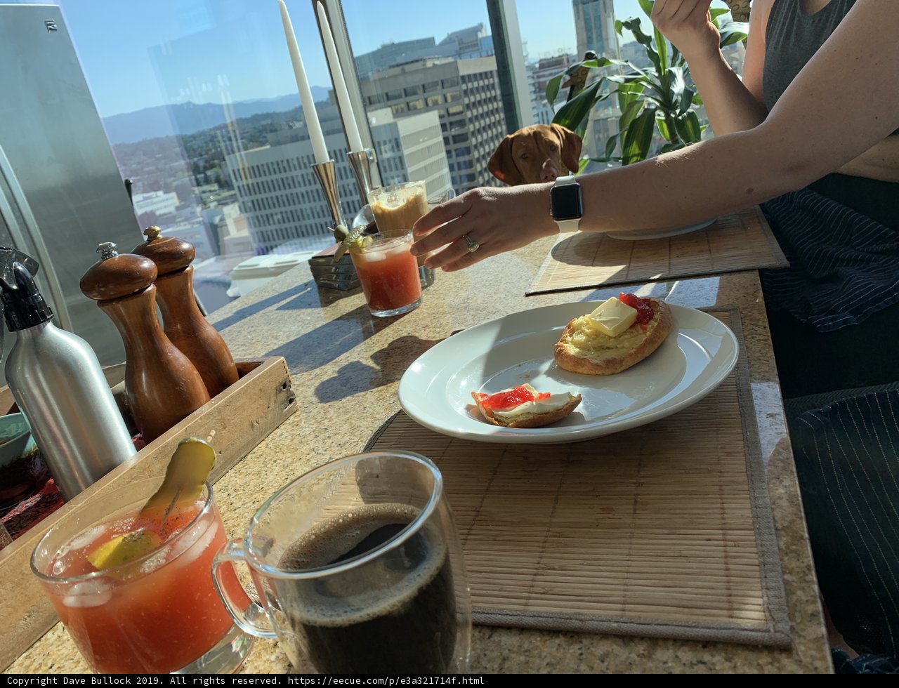 Brunchin' at a Los Angeles café
