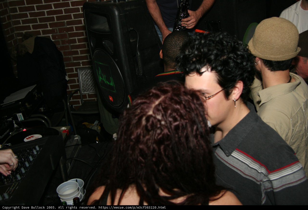 Party Kiss