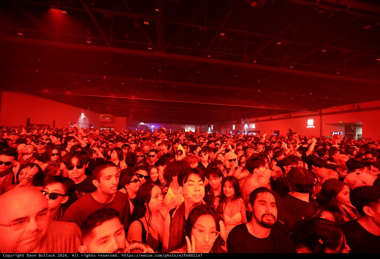 Massive Crowd Bathed in Red at Wobbleland 2026