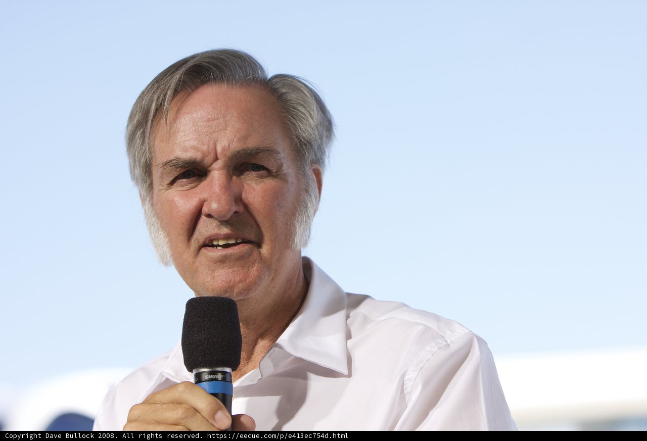 Burt Rutan shares his vision with the crowds