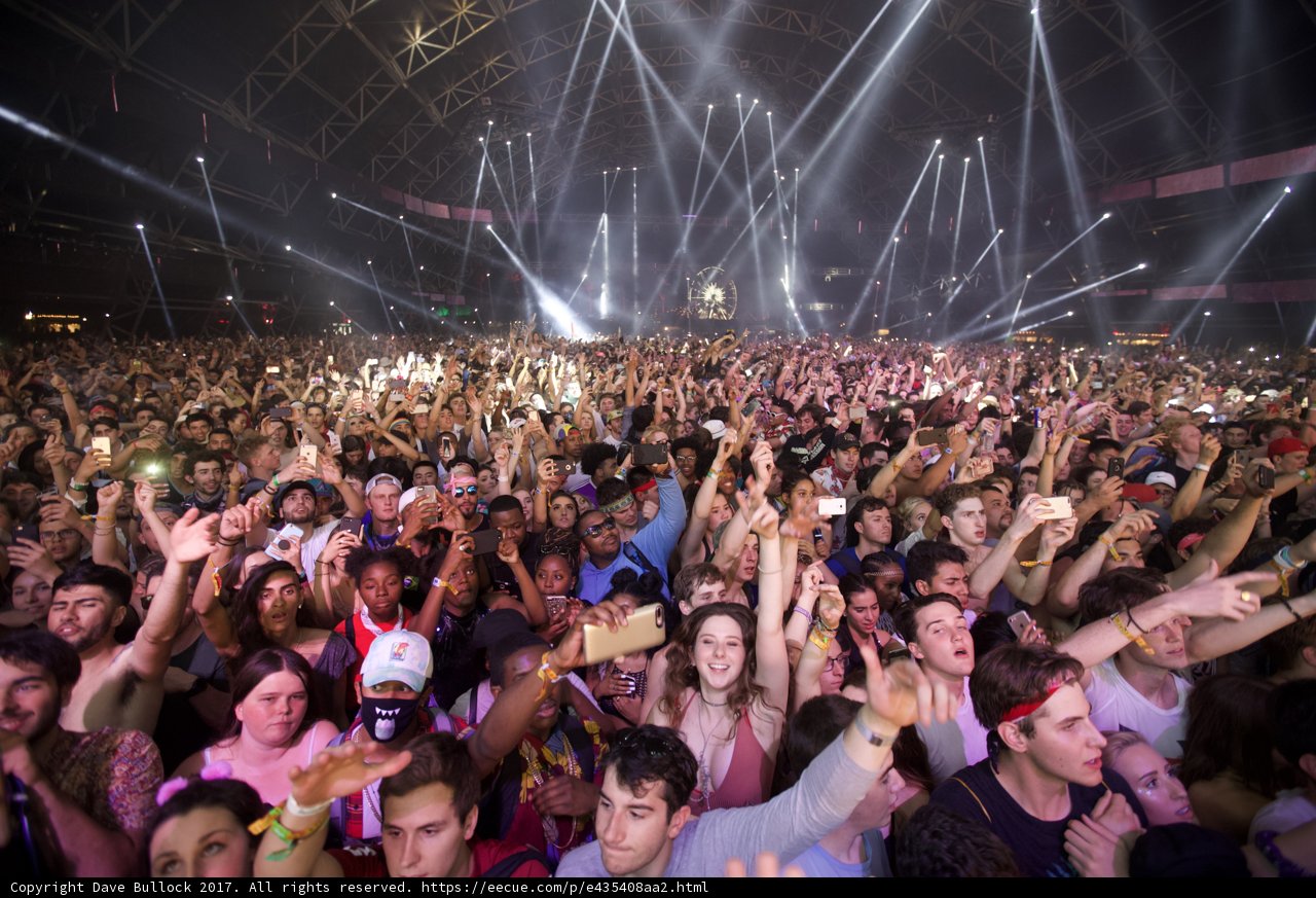 Urban Crowd Surges at Coachella Concert