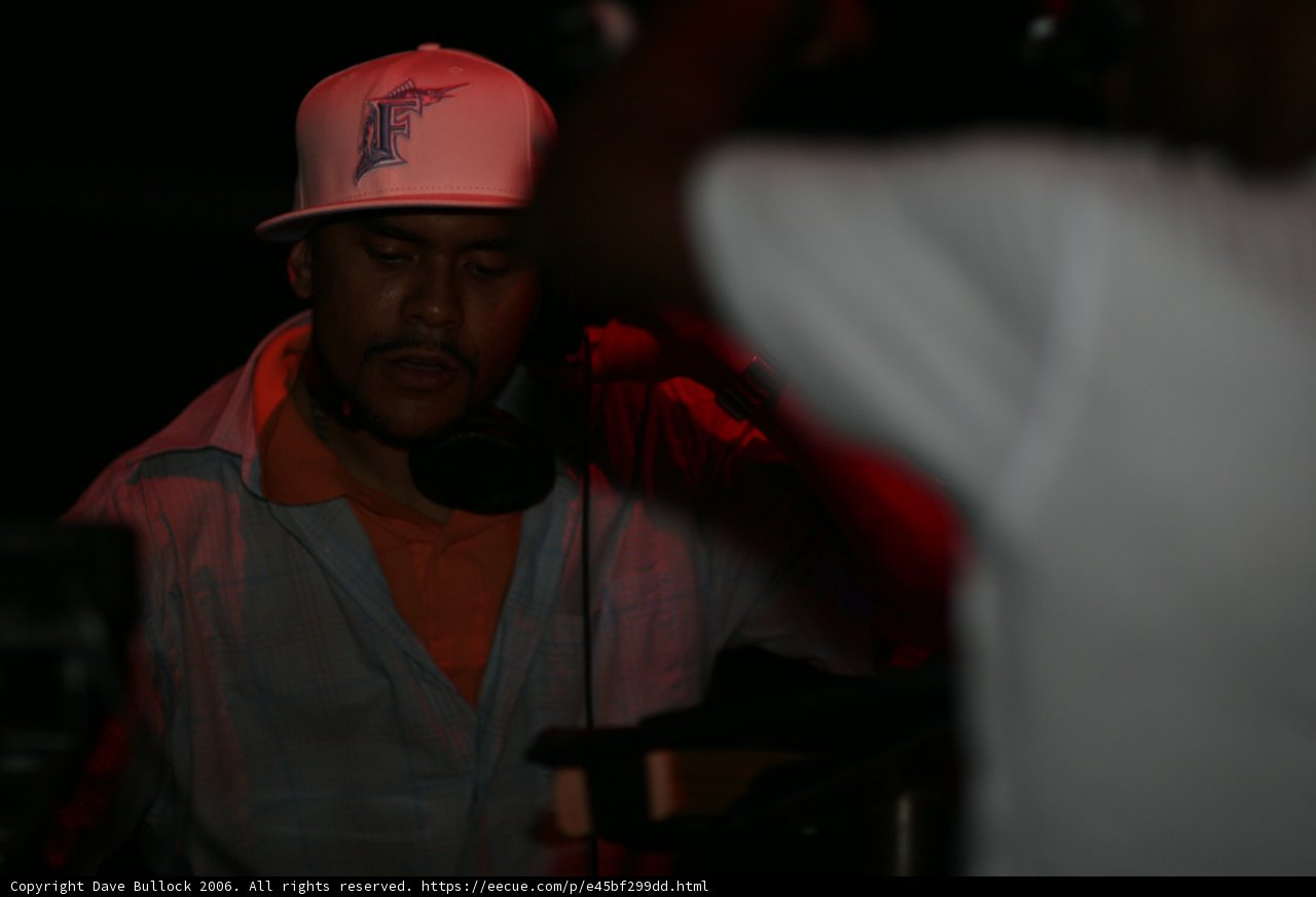 Craze Performing with his Baseball Cap