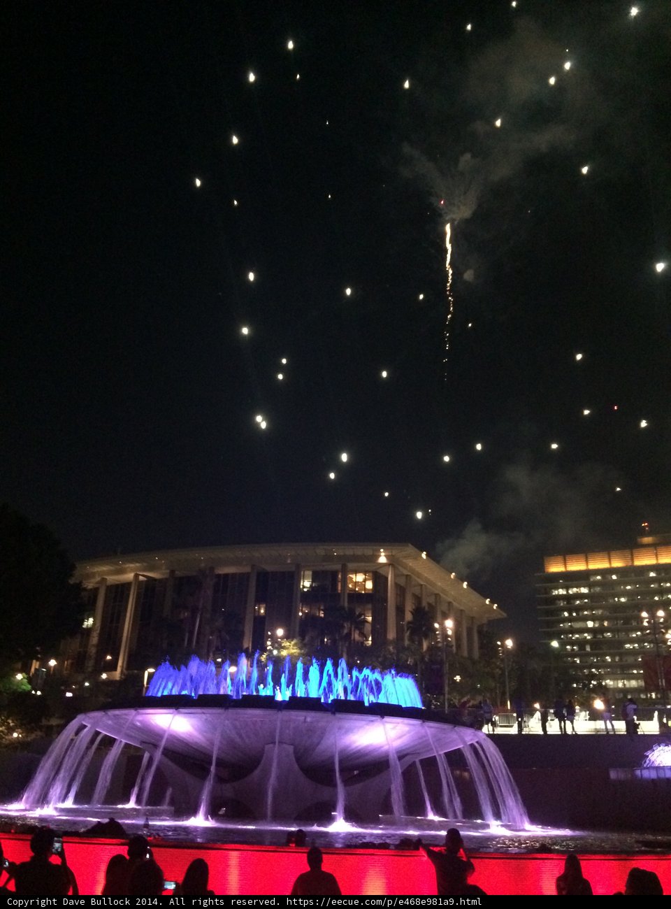 Lighting up the Fountain
