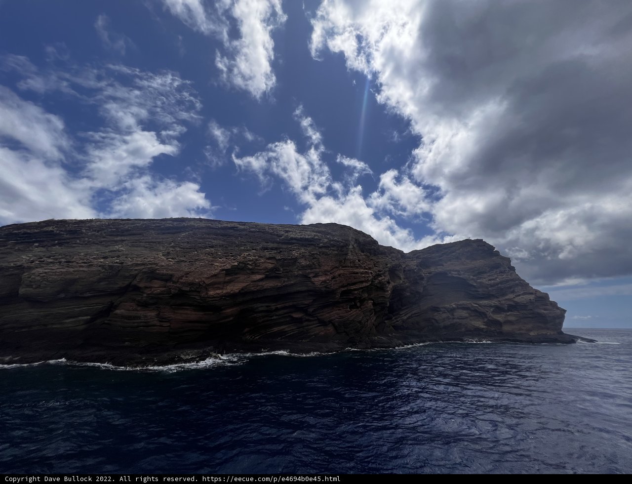 Majestic Cliff overlooking the Alalakeiki Channel
