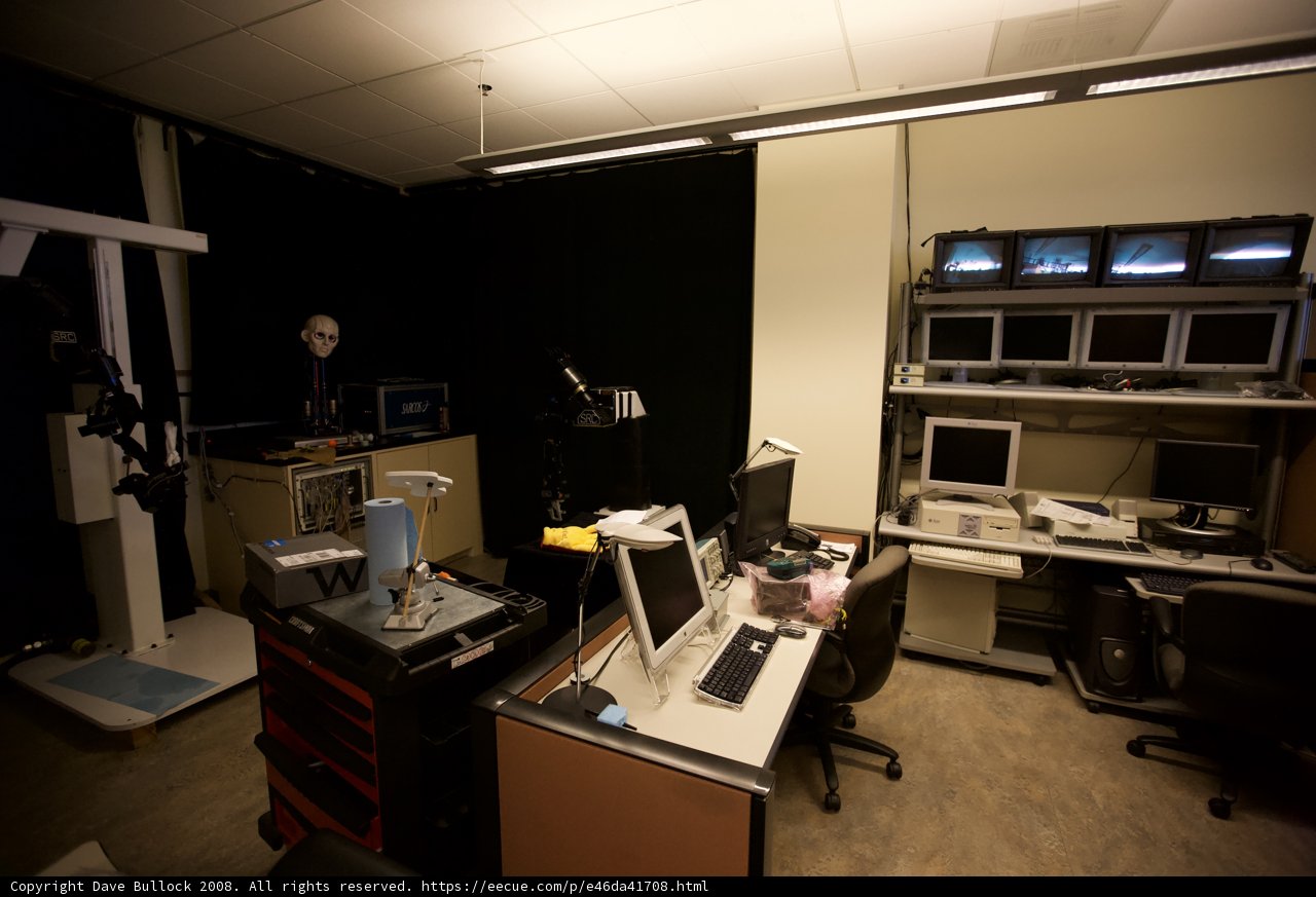 Hi-Tech Workspace