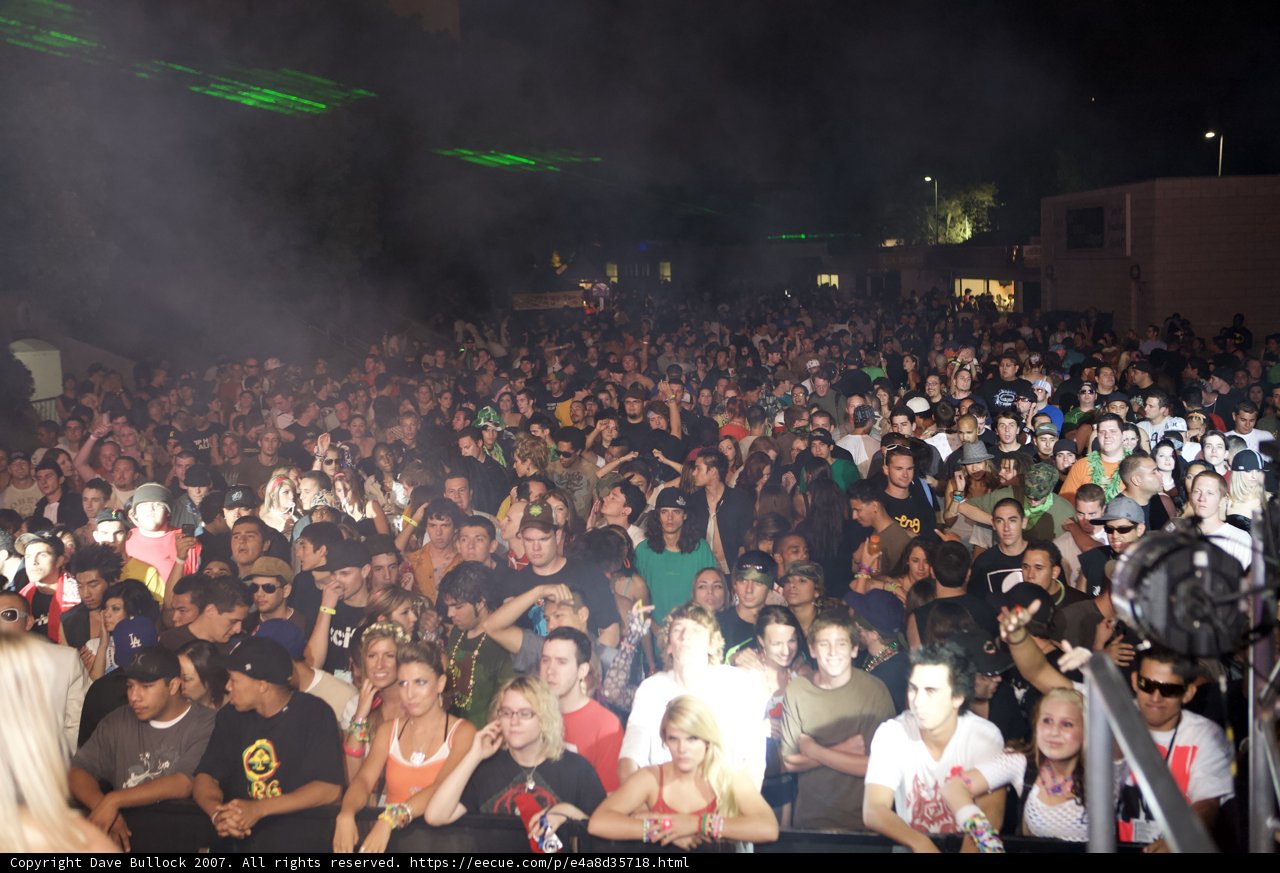 Smoke-filled Night of Music