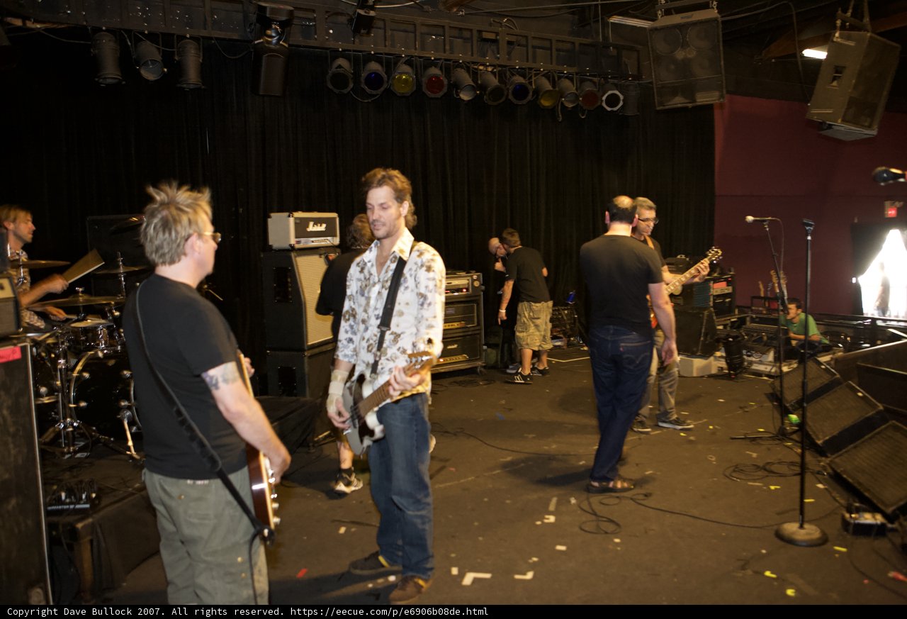 Bad Religion Performs at Glasshouse: Music Band Blows Away The Crowd