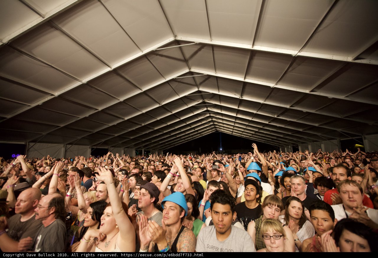 Epic Crowd at Coachella 2010