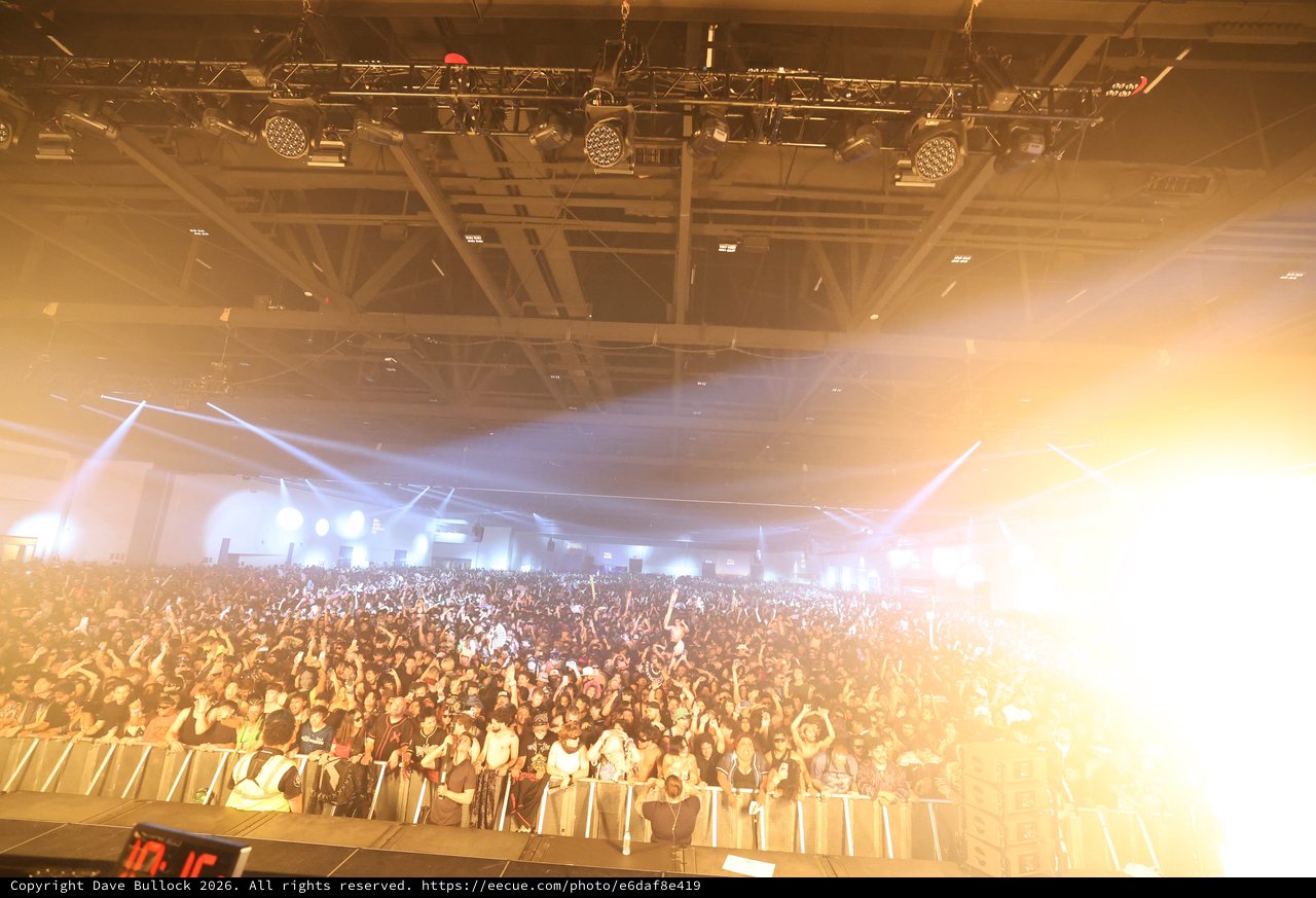 Massive Crowd Ignites at Wobbleland 2026 Festival