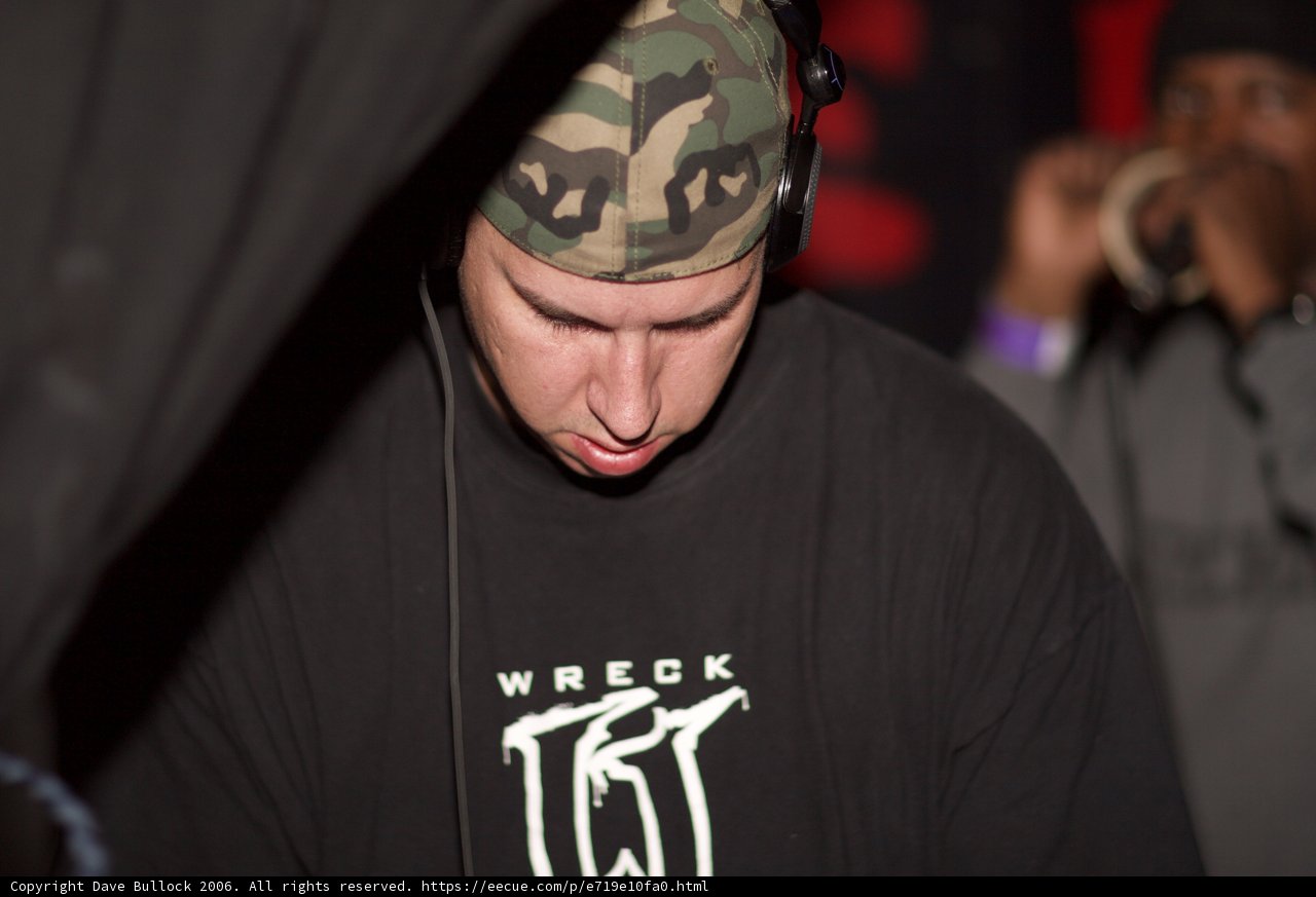 Black Shirted Performer