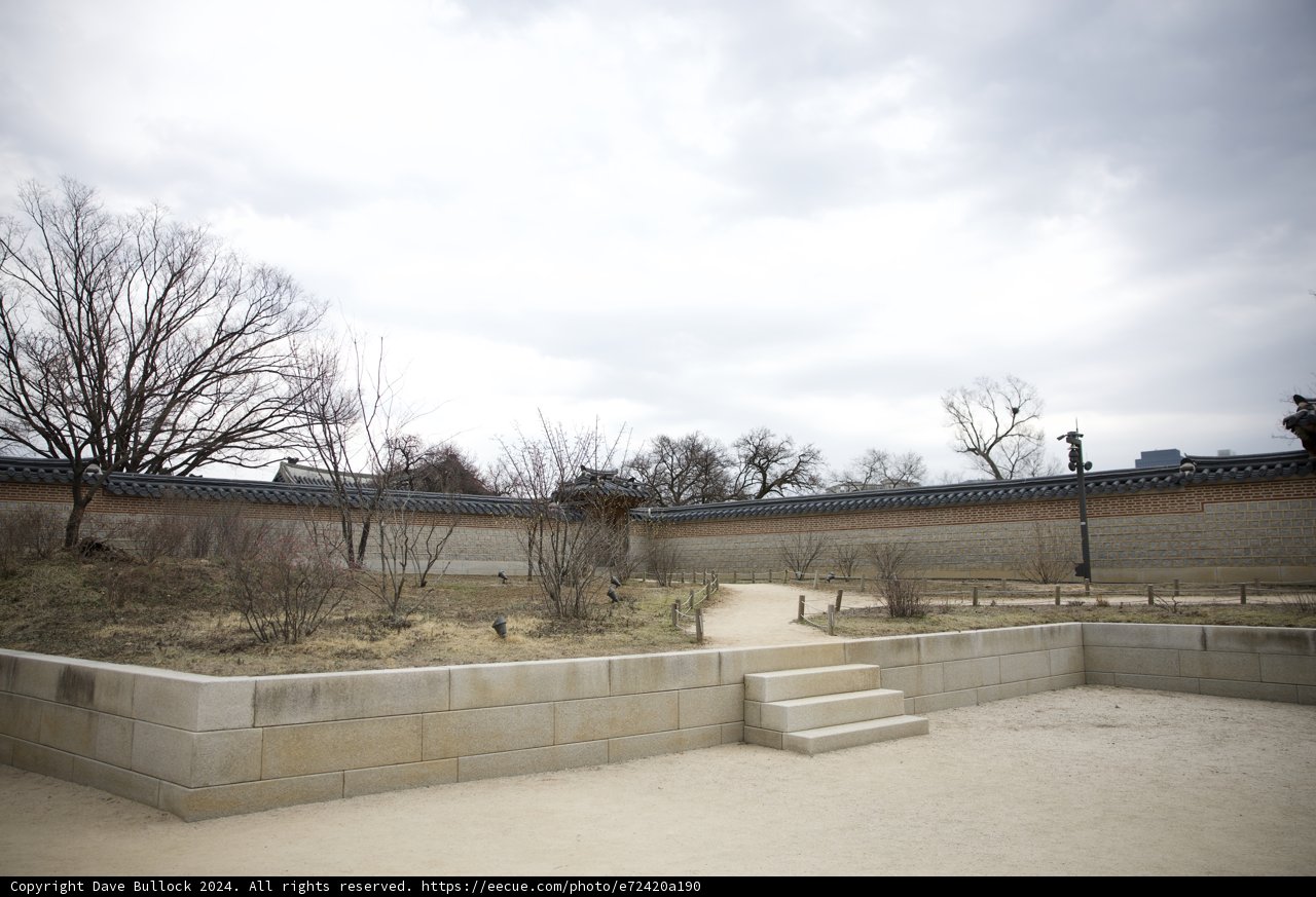 The Majestic Seoul Royal Palace Courtyard
