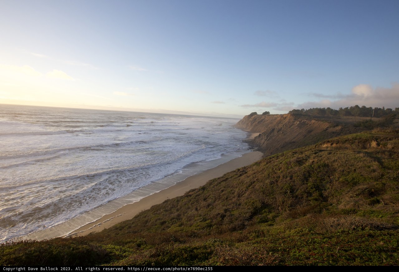 Pristine Pacifica: An Unforgettable Coastline Encounter