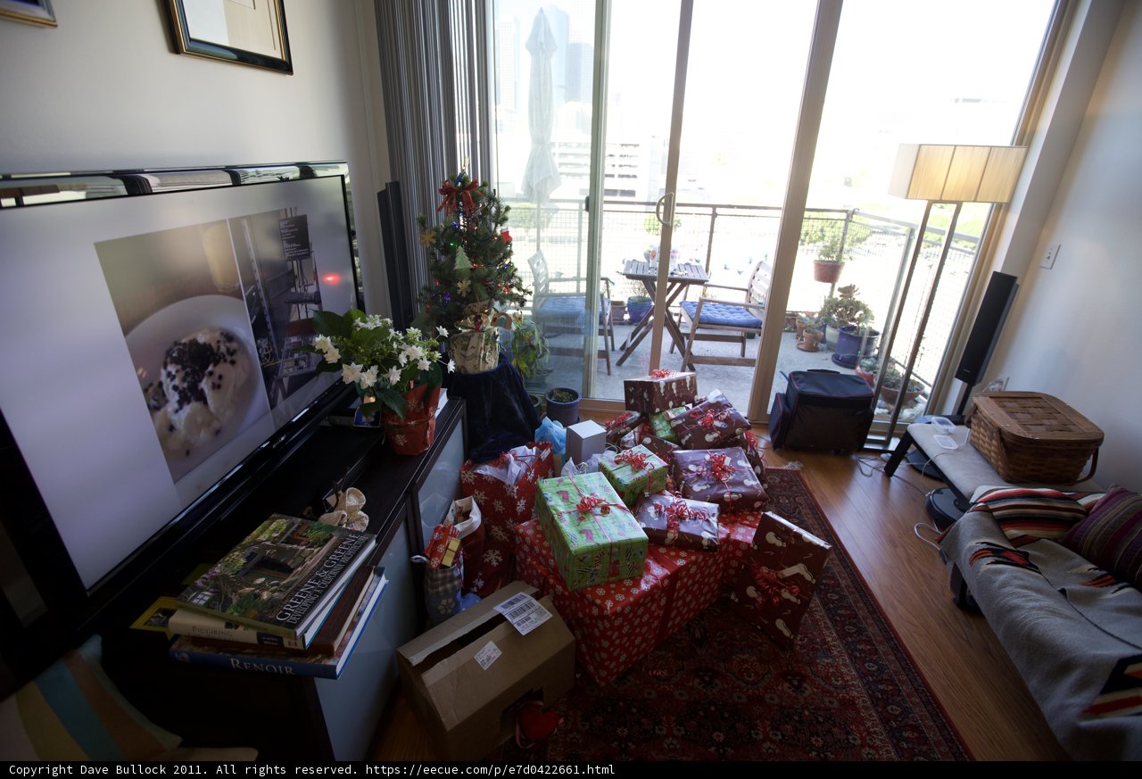 A Cozy Christmas Living Room